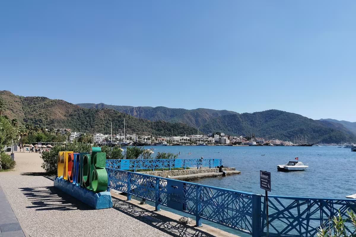 Dalaman Airport Taxi oder Privattransfer? Vergleich 2026 (DLM) — WeCare Transfer