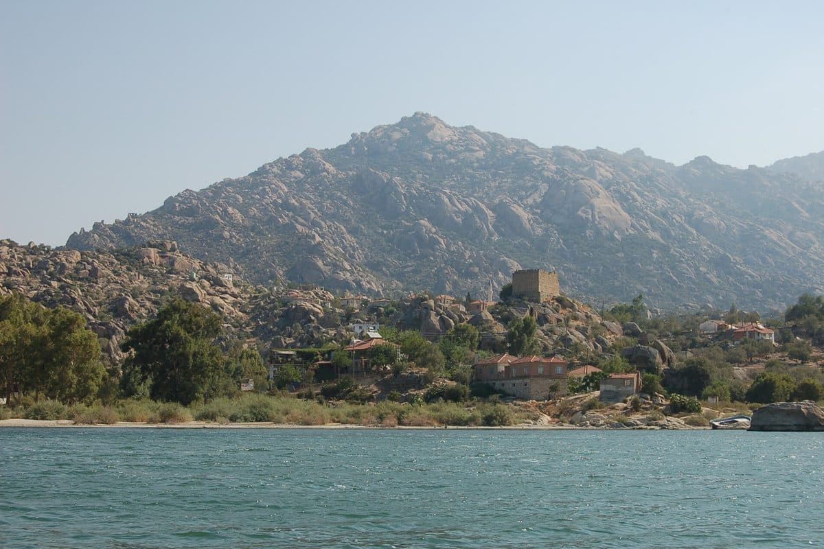 Herakleia Transfer ab Izmir Adnan Menderes Airport: Ankunftsguide (1 Std 41 Min) — WeCare Transfer
