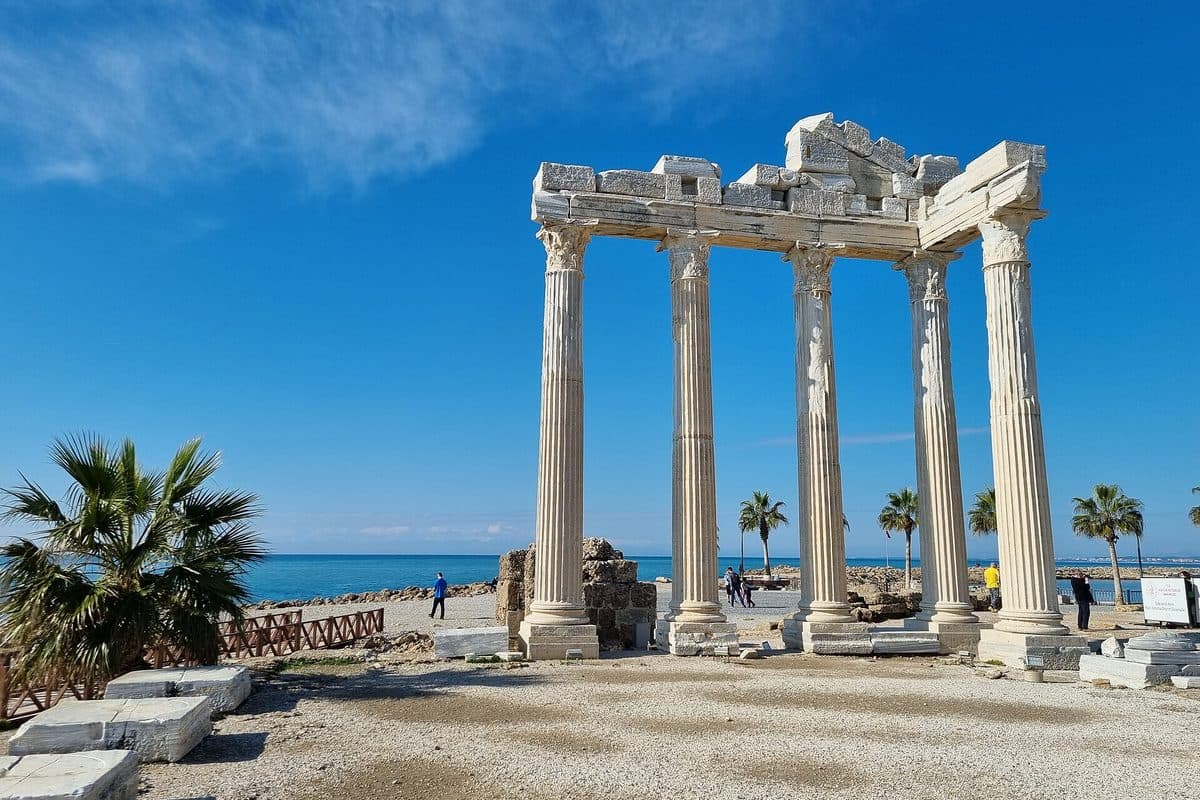 Temple of Apollo Transfer ab Izmir Adnan Menderes Airport: Ankunftsguide (1 Std 46 Min) — WeCare Transfer
