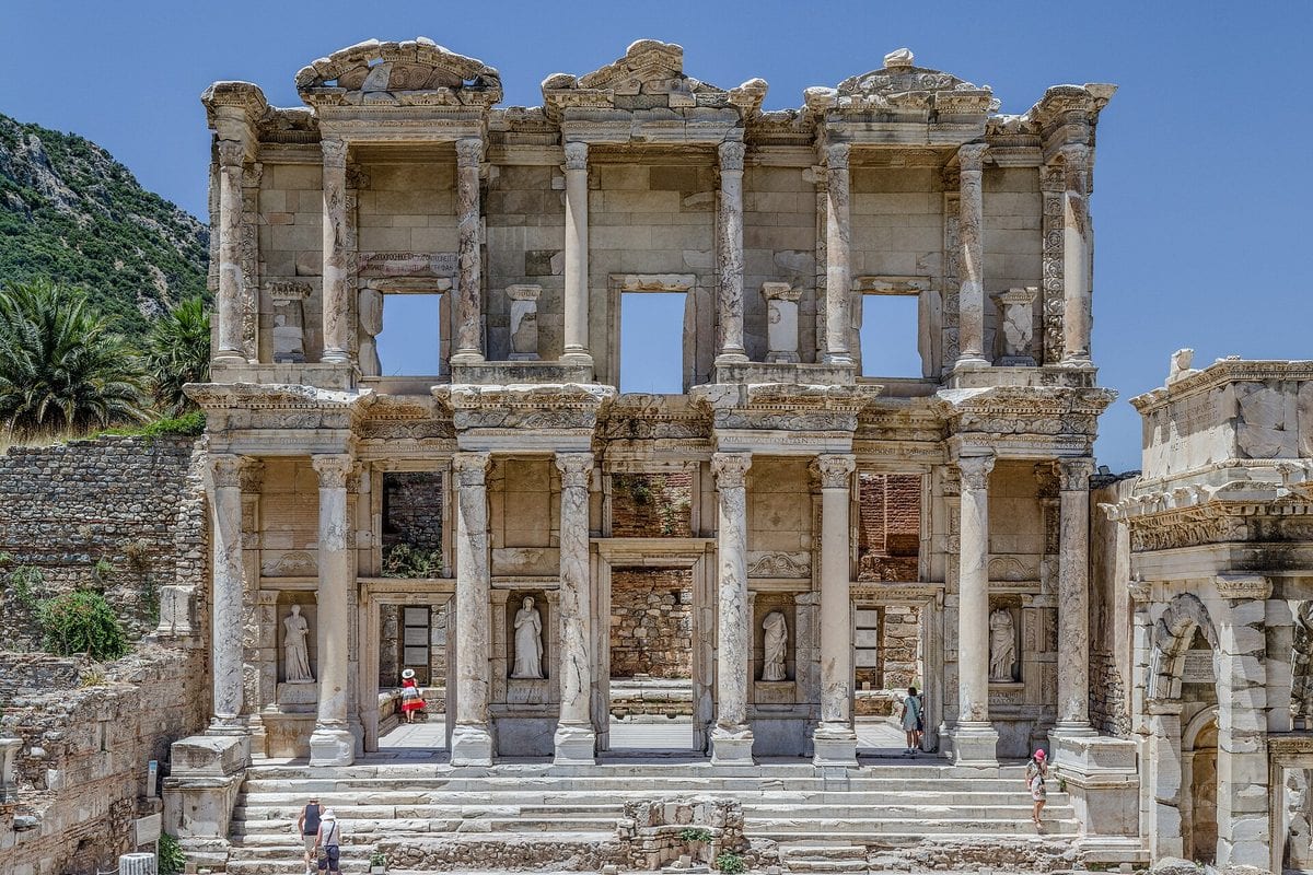 Izmir Adnan Menderes Airport nach Selçuk (Ephesus) Transfer: Preis, Dauer & Buchung (2026)