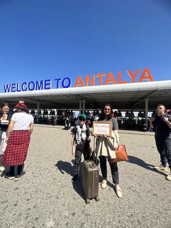 Guest greeting at Antalya Airport