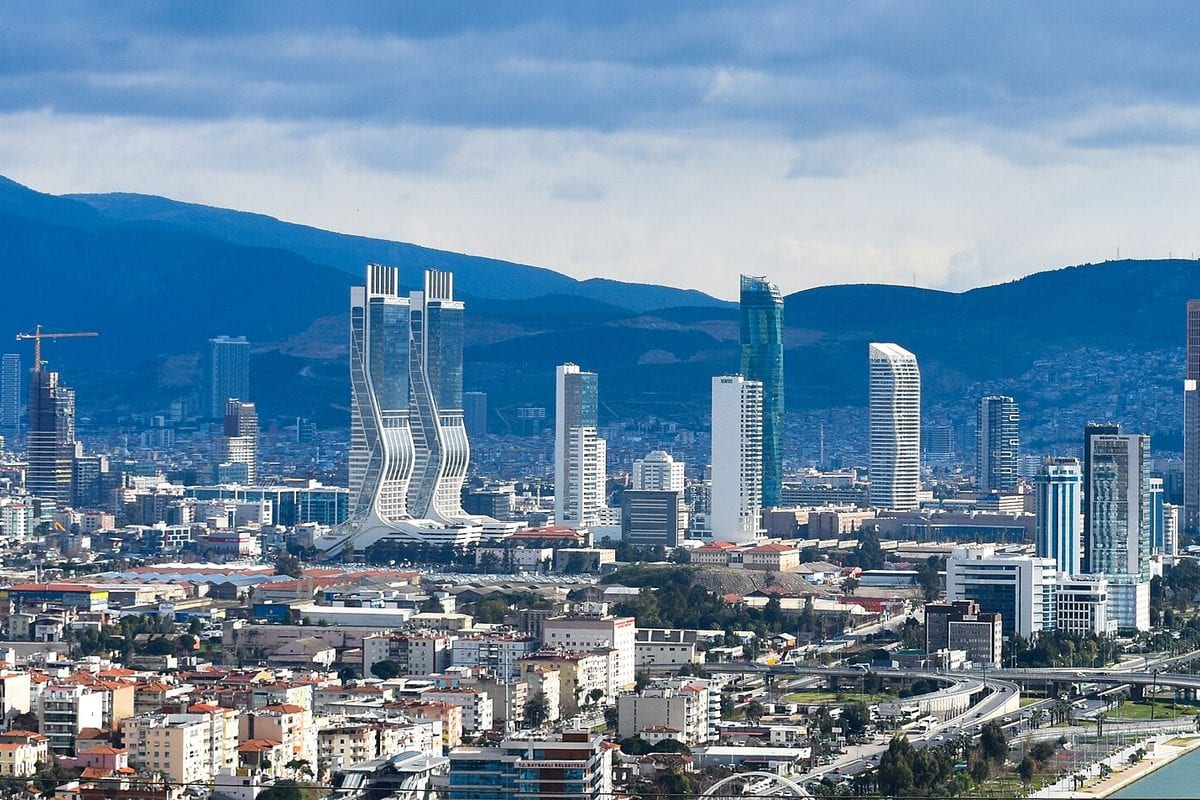 Bodrum Milas Airport Bayraklı Transfer: Fiyat, Süre ve Rezervasyon (2026)