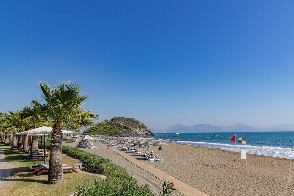 Dalaman Airport Hisarönü Transfer: Fiyat, Süre ve Rezervasyon (2026)