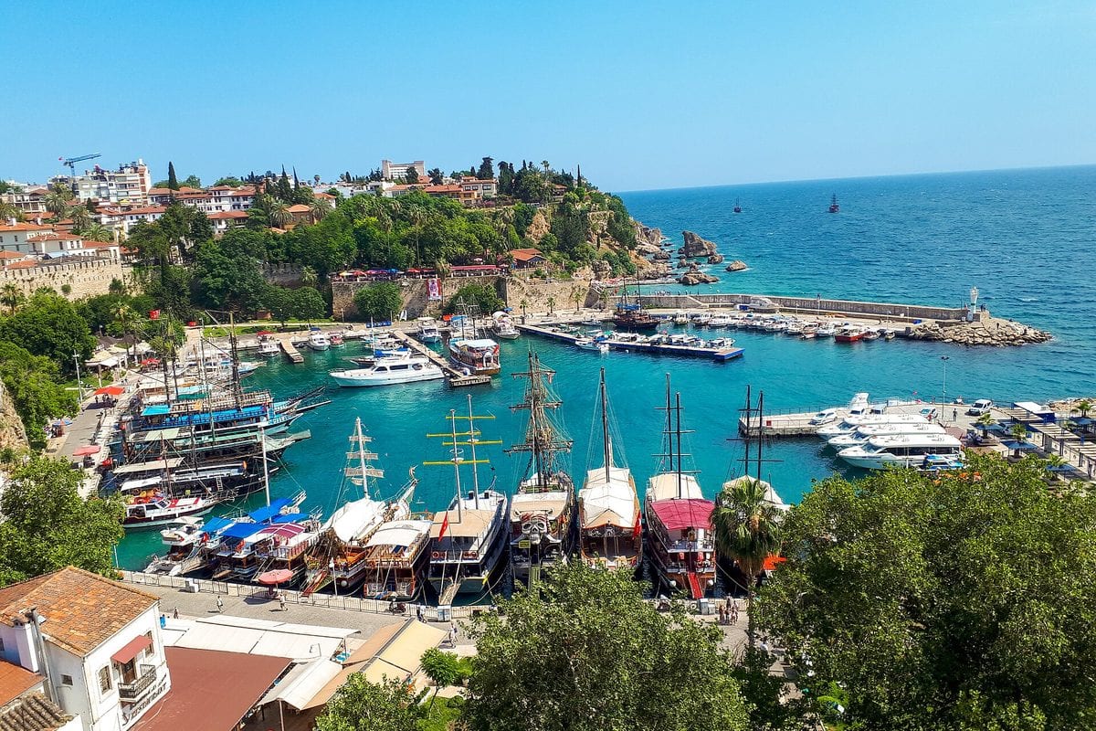 Antalya Airport nach Kaleiçi (Old Town) Transfer: Preis, Dauer & Buchung (2026)