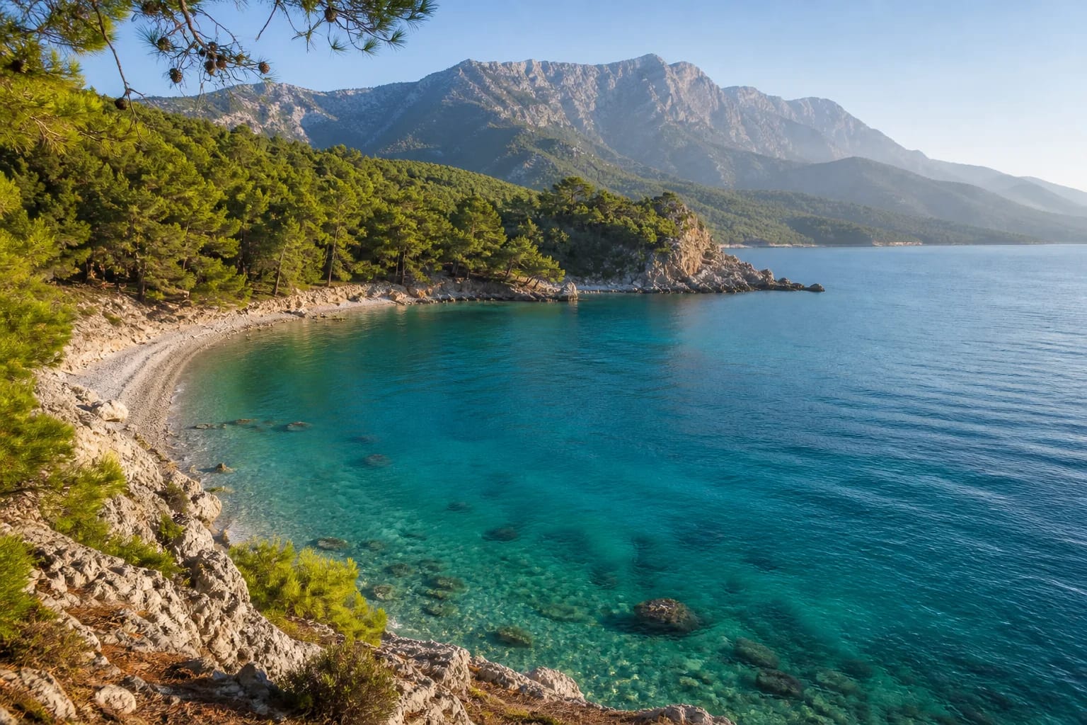 Tekirova — Toros Dağları altındaki Akdeniz kıyısı