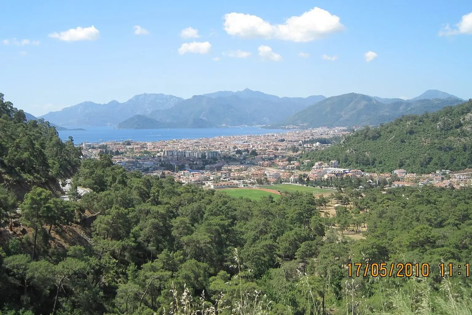 Representative scene of a private transfer arrival in the Beldibi area